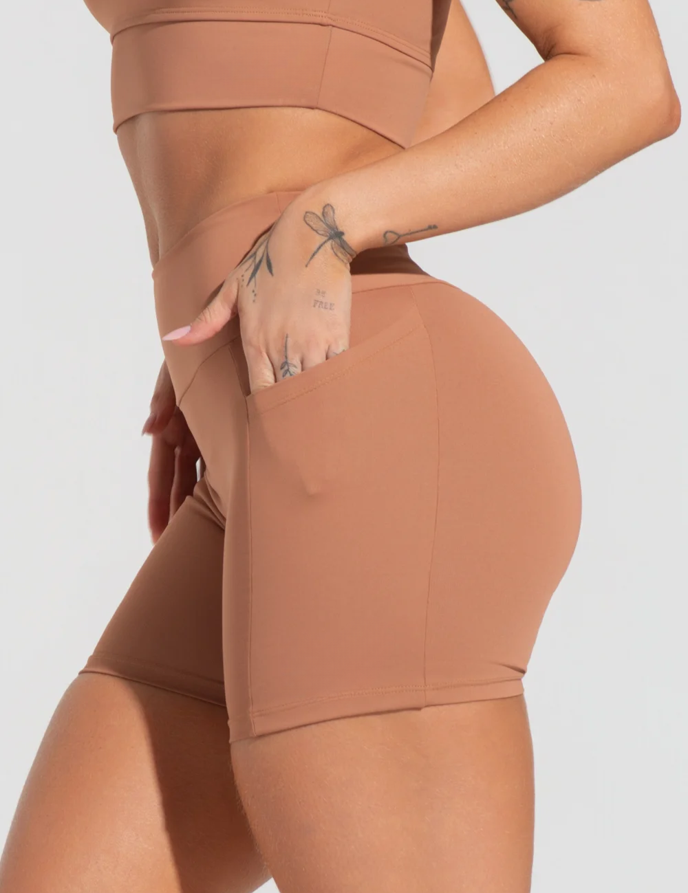 Short fitness feminino com bolsos soul azul